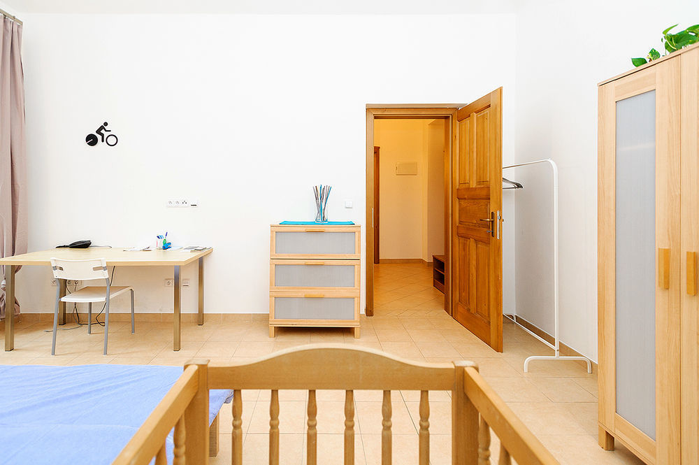 Ginosi Elema Apartel Prag Exterior foto
